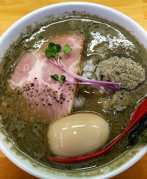 「煮干らーめん【あにまる】味玉 和え玉」@めんや天夢の写真