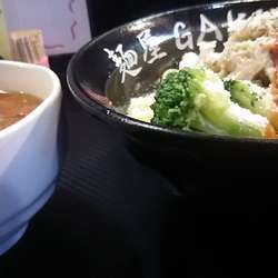 チーズ鶏トマトつけ麺 大盛り