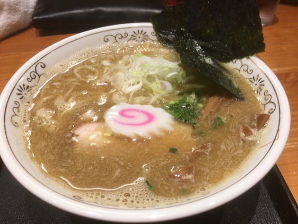 「濃厚煮干しそば」@中華そば 勝本の写真