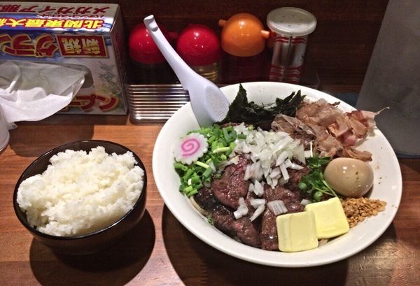 「常陸牛脂の油そば」@らーめん・つけめん 八角の写真