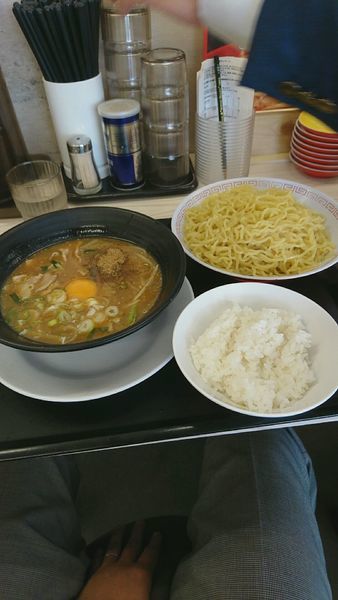 「スタミナつけ麺 餃子セット」@ラーメン大草原 秋山店の写真