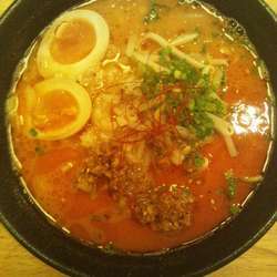 鶏担々麵（味玉トッピング）