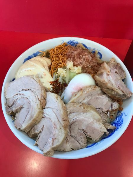 「まぜそば770円倍盛り220円大豚増し400円」@ドン-キタモトの写真