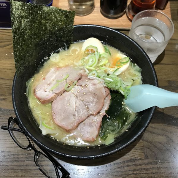 「さつまっこラーメン」@さつまっこ MEGAドンキホーテ大森山王店の写真