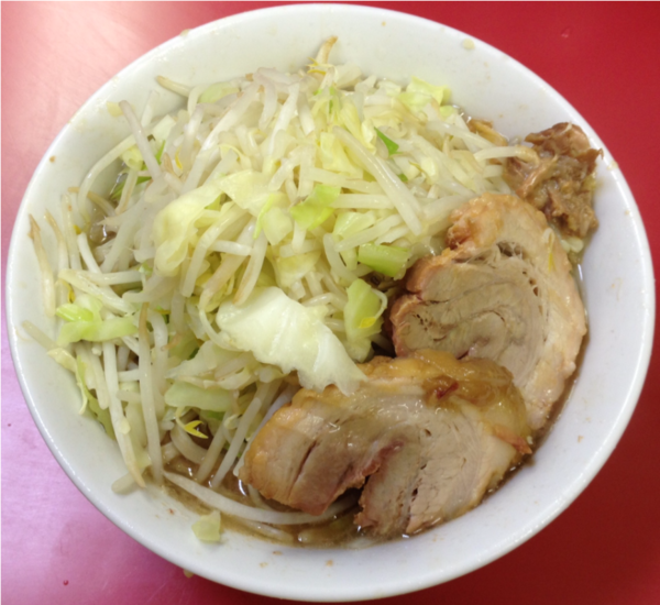 「小ラーメン 700円 ヤサイ 麺硬め」@ラーメン二郎 桜台駅前店の写真