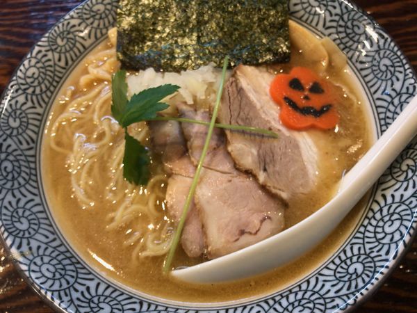 「濃口煮干そば(麺の大盛り)」@麺屋 武平の写真