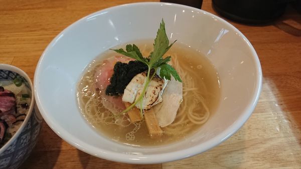 「芳醇真鯛そば 780円 + チャーシュー丼 400円」@寿製麺よしかわ 坂戸店の写真