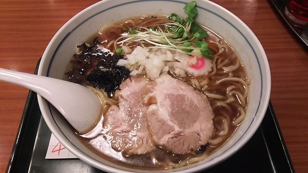 「山形煮干しらーめん780円」@らーめん直久 青山店の写真