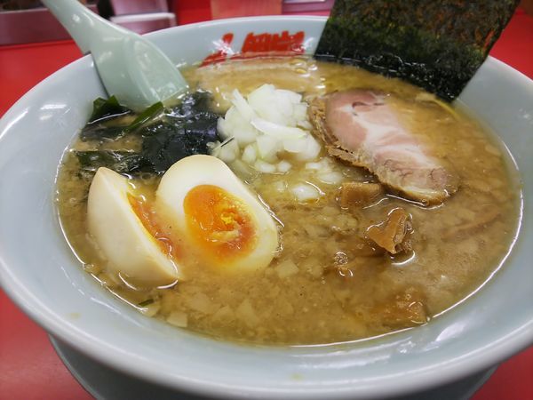 「プレミアム醤油とんこつ(普通)」@山岡家 名古屋宝神店の写真