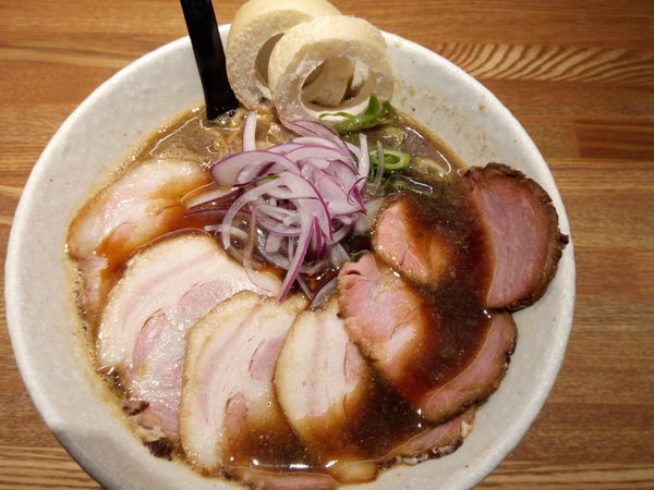 「煮干しブラックチャーシュー」@らーめん専門 和心 武庫之荘店の写真