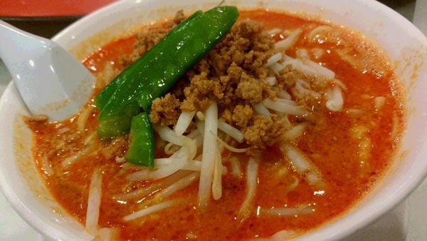 「担々麺１０００円」@赤坂飯店 パレスサイドビル店の写真