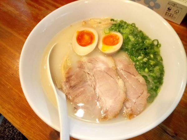 「鶏白湯塩750円+煮玉子100円」@麺屋 菜々兵衛の写真