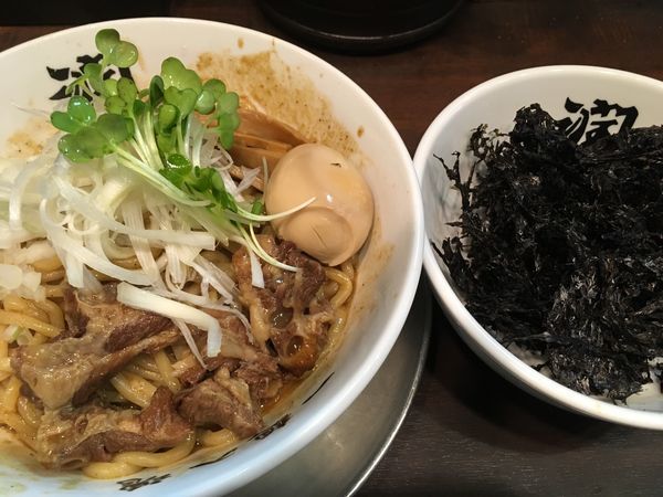 「油そば標準&クーポン玉子&岩のり」@らーめん潤 亀戸店の写真