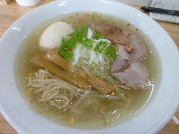 「鴨だし味玉ラーメン 塩」@noodleshop  arakawaの写真