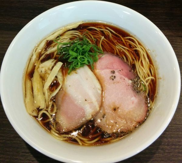 「醤油ラーメン　680円」@かしわぎの写真