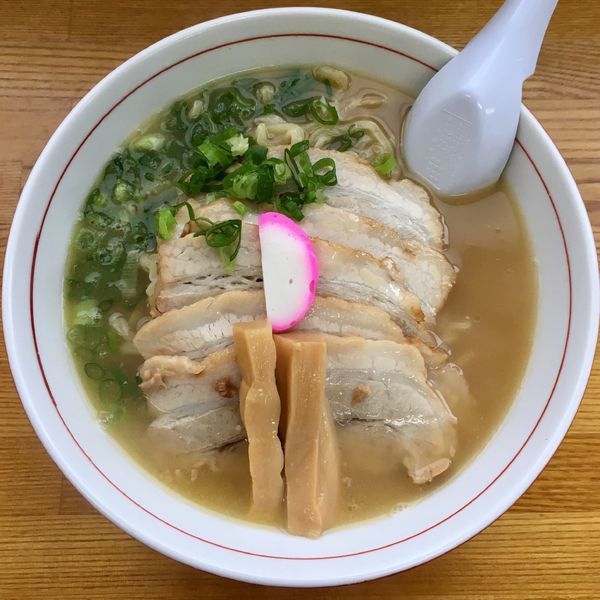 「中華蕎麦 中 (600円) チャーシュー増し (200円)」@中華そば 虎龍の写真
