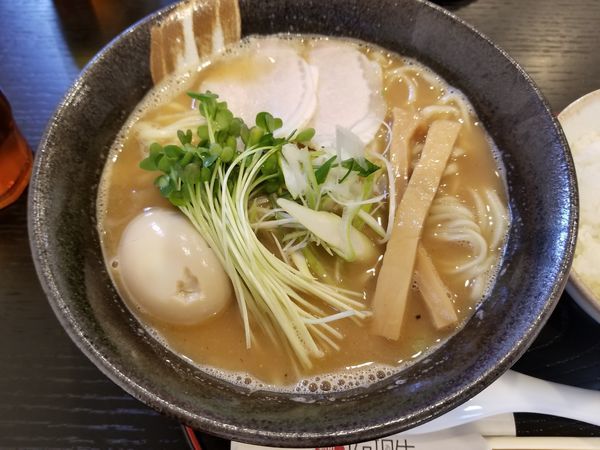 「秋刀魚麺　大盛　味玉トッピング」@麺や 阿吽の写真