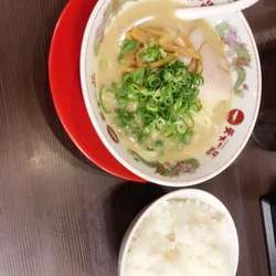 大盛りラーメン定食