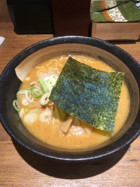 「味噌ラーメン 餃子セット」@北海道らーめん 楓 横浜西口店の写真