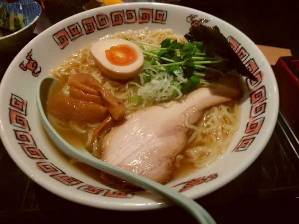 「支那そば(並盛・130g)700円」@居酒屋 遊膳 美花月の写真