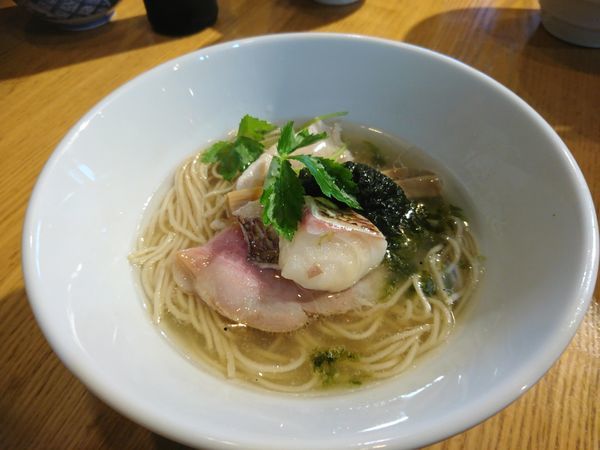 「芳醇真鯛そば780円＋ハイボール」@寿製麺よしかわ 坂戸店の写真