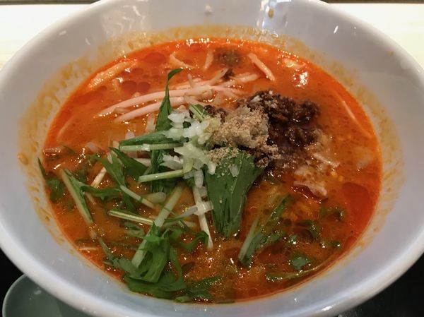 「担々麺 刀削麺 820円」@TOKYO AIRPORT RESTAURANTの写真