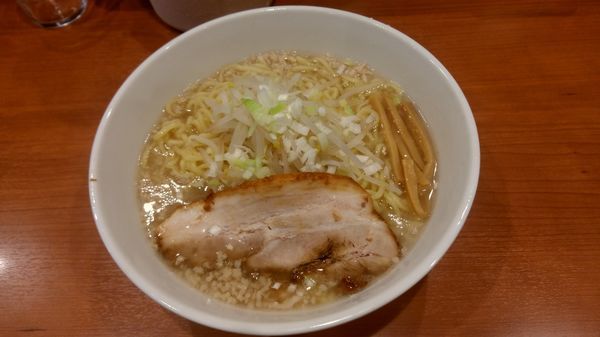「背脂醤油ラーメン大盛り（850円）」@中華そば 七麺鳥の写真