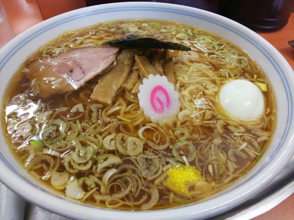 「ゆで玉子入り中華麺」@河辺大勝軒の写真