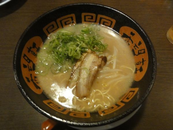 「希望軒とんこつラーメン」@希望軒 高槻上牧店の写真