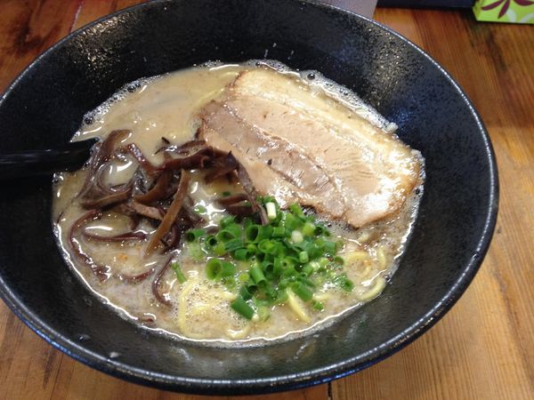 「九州とんこつらぁめん」@どんきさろくの写真