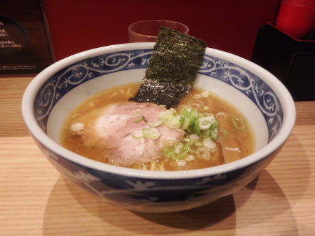 「中華そば（麺少なめ）」@中華そば 初代 修の写真