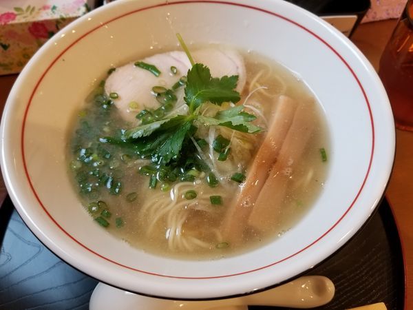 「煮干塩麺　細ストレート麺」@麺や 阿吽の写真