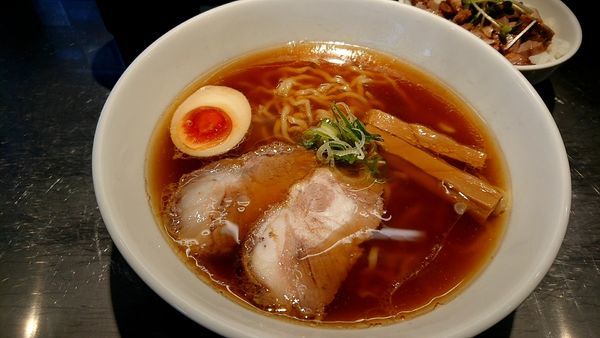 「らーめん チャーシュー丼」@自家製麺 らあめん吟の写真