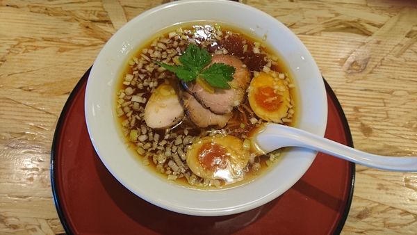 「特製中華そば950」@中華そば 依々恋々の写真