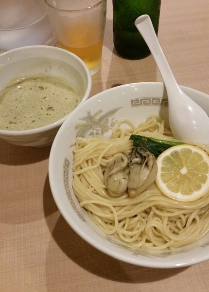 「限定　濃牡蠣つけ麺850円＋ハートランドビール500円」@らーめん カッパハウスの写真