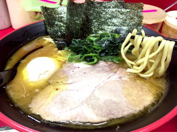 「ラーメン(680円)+味玉(無料)」@横濱家系ラーメン 勝鬨家の写真