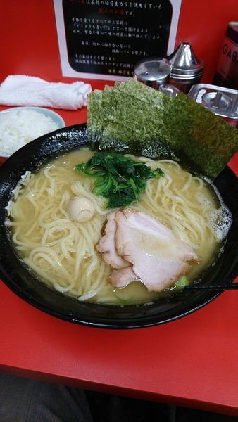 「塩ラーメン　大900円　小ライス50円」@壱六家 上大岡店の写真