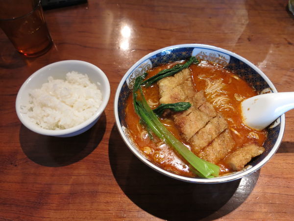 「排骨担々麺：1000円」@支那麺 はしご 銀座本店の写真