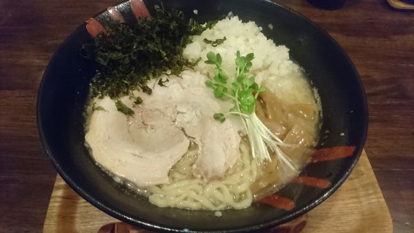 「背脂醤油らぁめん」@NOODLE DINING 03の写真