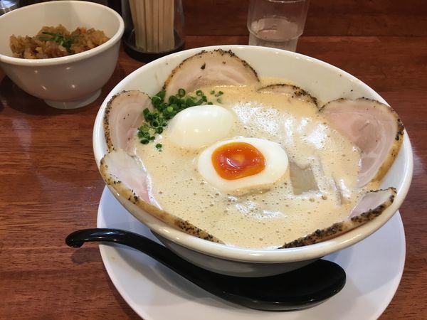 「しょうゆチャーシューみつ葉」@ラーメン家 みつ葉 the secondの写真