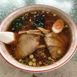 醤油ラーメン大盛り