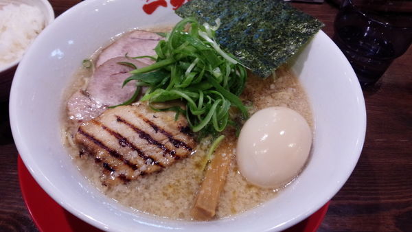 「一力ラーメン+ライス」@らーめん 三田一力堂の写真