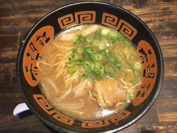 「とんこつラーメン(1.5倍ギョーザ+ミニチャーハンセット)」@希望軒 丹波篠山店の写真