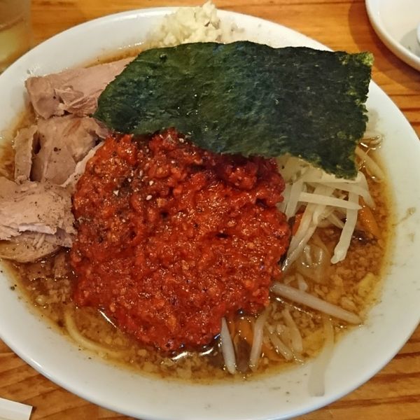 「ブタ入りオロチョンラーメン700」@にかいやの写真