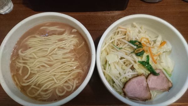 「らーめん+プレーン(大盛)」@麺処 一笑の写真