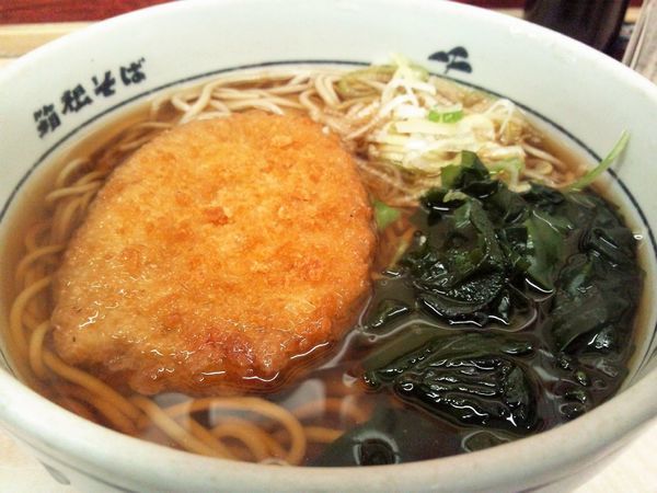 「コロッケそば」@名代 箱根そば 秋葉原店の写真