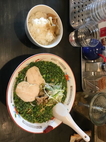 「韮中華そば」@ラーメン・餃子 ハナウタの写真