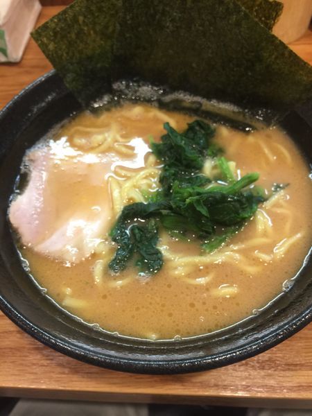 「ラーメン半チャーハンセット、硬め濃いめ」@麺屋 輝虎の写真