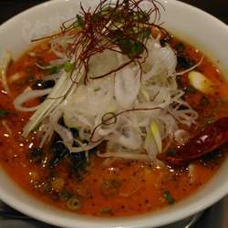 辛紅の薔薇（830円）