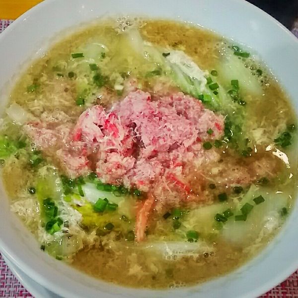 「蟹と白菜の雪見仕立て塩そば（麺大盛り無料）９５０円」@汁そば といろの写真